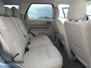 2011 Ford Escape Hybrid z VIN 1FMCU4K34BKC63661, wystawiony jako Copart lot #50991195 z przebiegiem 109 791 mil mil oraz Szkoda całkowita • Salvage title. Historia ofert i sprzedaży dostępna na DreamBid. Obrazek 11.