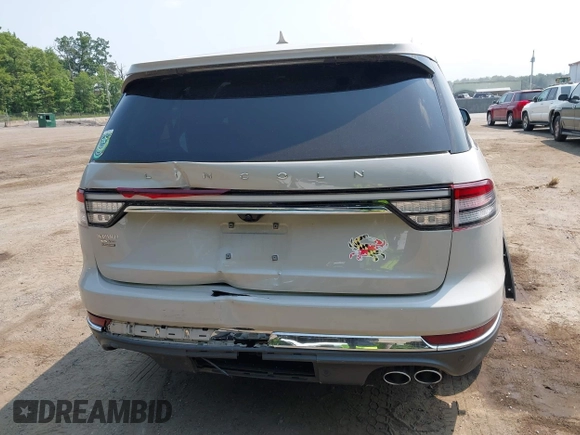 2020 Lincoln Aviator Reserve with VIN 5LM5J7XC8LGL00255, listed as a IAAI auction lot 42413528 with 24,480 mi miles and . Bid and sale history available at DreamBid. Image 16.