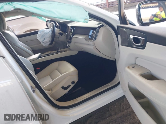 2024 Volvo XC60 Plus Dark Theme с VIN YV4H60DL9R1915780, выставлен на аукционе IAAI как лот 42025076 с пробегом Не указан миль и . История ставок и продаж доступна на DreamBid. Изображение 5.