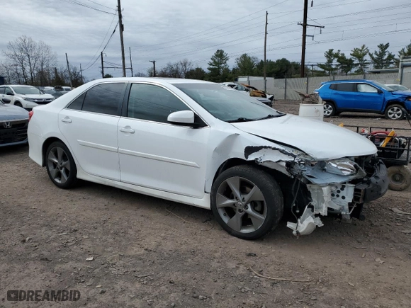 2014 Toyota Camry L with VIN 4T1BF1FK0EU837736, listed as a Copart auction lot 50718365 with 87,961 mi miles and Salvage Title. Bid and sale history available at carsss.com. Image 4.