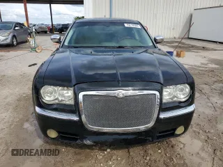 2008 Chrysler 300 C Hemi with VIN 2C3KA63H38H281359, listed as a Copart auction lot 70210504 with 114,796 mi miles and Salvage Title. Bid and sale history available at carsss.com. Image 5.