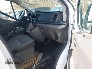 2023 Ford Transit Passenger XL with VIN 1FBAX2YG2PKA45201, listed as a IAAI auction lot 41796428 with 34,040 mi miles and . Bid and sale history available at DreamBid. Image 5.