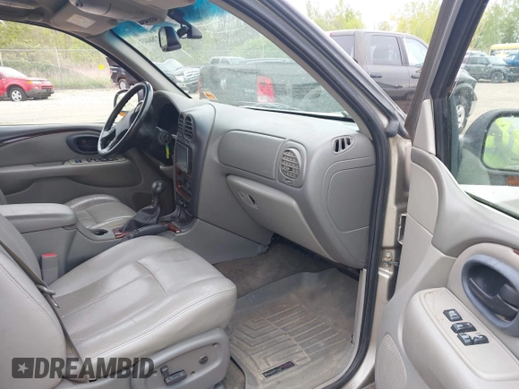 2002 Oldsmobile Bravada z VIN 1GHDT13S822363028, wystawiony jako IAAI lot #42286443 z przebiegiem 185 065 mil mil oraz . Historia ofert i sprzedaży dostępna na DreamBid. Obrazek 5.