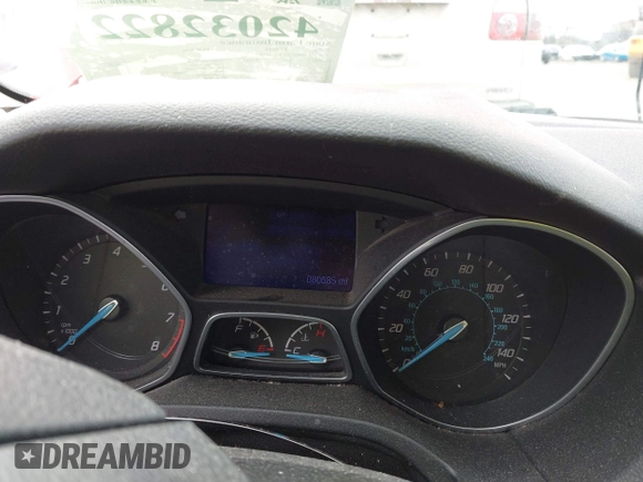 2013 Ford Focus SE with VIN 1FADP3F27DL261790, listed as a IAAI auction lot 42032822 with 80,585 mi miles. Bid and sale history available at carsss.com. Image 7.