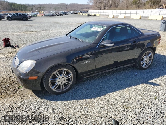 2004 Mercedes-Benz SLK-Class with VIN WDBKK65F74F304950, listed as a Copart auction lot 46674125 with 91,574 mi miles and Salvage Title. Bid and sale history available at carsss.com. Image 1.