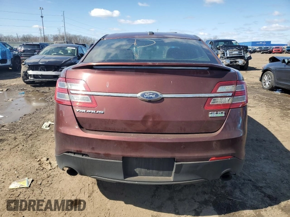 2016 Ford Taurus SHO z VIN 1FAHP2KT6GG140921, wystawiony jako Copart lot #52118935 z przebiegiem 132 199 mil mil oraz Czysty tytuł • Clean title. Historia ofert i sprzedaży dostępna na DreamBid. Obrazek 6.