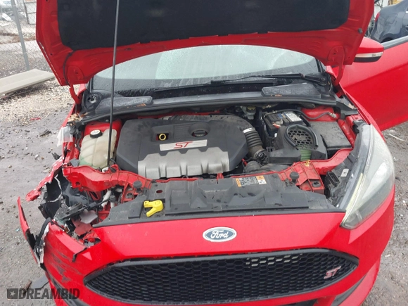 2015 Ford Focus ST with VIN 1FADP3L93FL224661, listed as a IAAI auction lot 41169980 with 113,283 mi miles. Bid and sale history available at carsss.com. Image 10.