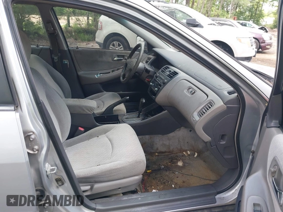 2002 Honda Accord LX с VIN 1HGCG56492A130101, выставлен на аукционе IAAI как лот 42643424 с пробегом 249 349 миль миль и . История ставок и продаж доступна на DreamBid. Изображение 5.