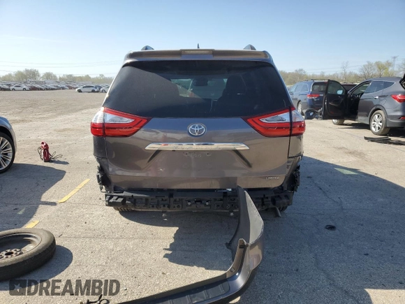 2018 Toyota Sienna XLE Auto Access Seat with VIN 5TDYZ3DC2JS930768, listed as a Copart auction lot 52964115 with 121,191 mi miles and Salvage Title. Bid and sale history available at DreamBid. Image 6.