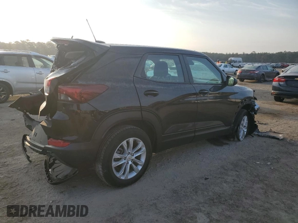 2023 Chevrolet TrailBlazer LS with VIN KL79MMS2XPB019314, listed as a Copart auction lot 43964925 with 32,452 mi miles and Salvage Title. Bid and sale history available at DreamBid. Image 3.
