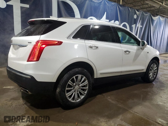 2017 Cadillac XT5 Luxury FWD with VIN 1GYKNBRS5HZ114913, listed as a Copart auction lot 43122805 with 138,977 mi miles and Clean Title. Bid and sale history available at carsss.com. Image 3.