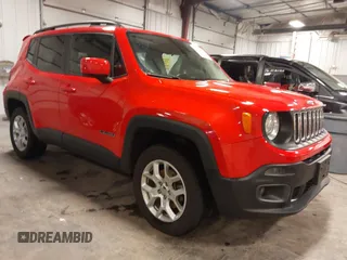 2017 Jeep Renegade Latitude z VIN ZACCJBBB8HPF87526, wystawiony jako IAAI lot #41823403 z przebiegiem 105 991 mil mil oraz . Historia ofert i sprzedaży dostępna na DreamBid. Obrazek 1.