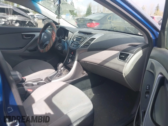 2015 Hyundai Elantra SE z VIN 5NPDH4AE6FH574254, wystawiony jako IAAI lot #41825995 z przebiegiem 107 080 mil mil oraz . Historia ofert i sprzedaży dostępna na DreamBid. Obrazek 5.