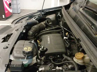 2015 Chevrolet Trax LTZ z VIN 3GNCJTSB8FL205420, wystawiony jako IAAI lot #43208217 z przebiegiem 113 549 mil mil oraz . Historia ofert i sprzedaży dostępna na DreamBid. Obrazek 19.