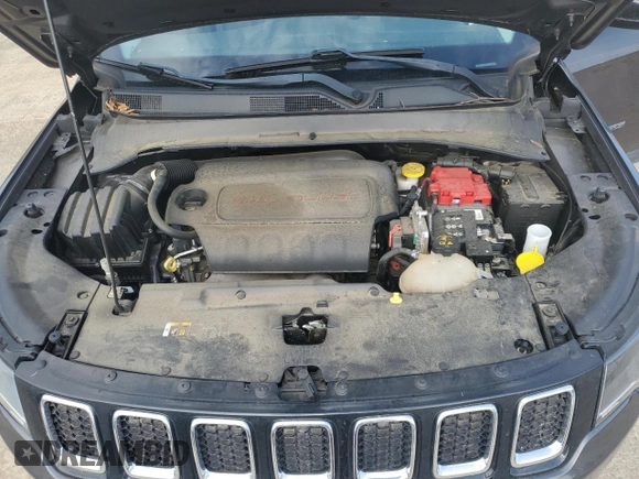 2020 Jeep Compass Latitude z VIN 3C4NJCBB2LT247031, wystawiony jako Copart lot #54294465 z przebiegiem 60 697 mil mil oraz Szkoda całkowita • Salvage title. Historia ofert i sprzedaży dostępna na DreamBid. Obrazek 11.