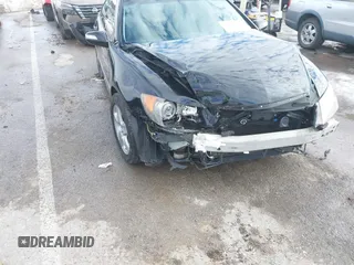 2008 Acura RL Tech Pkg with VIN JH4KB16608C001517, listed as a IAAI auction lot 41305313 with 220,509 mi miles. Bid and sale history available at carsss.com. Image 17.
