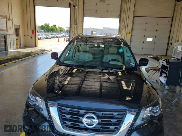 2019 Nissan Pathfinder SV z VIN 5N1DR2MM5KC647443, wystawiony jako IAAI lot #42038319 z przebiegiem 116 571 mil mil oraz . Historia ofert i sprzedaży dostępna na DreamBid. Obrazek 1.