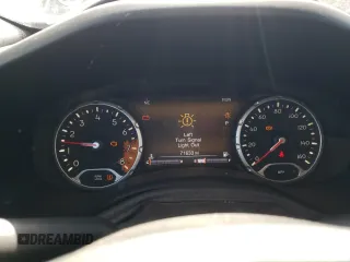 2018 Jeep Renegade Altitude with VIN ZACCJBBB0JPH10922, listed as a Copart auction lot 49244664 with 71,633 mi miles and Clean title. Bid and sale history available at DreamBid. Image 9.