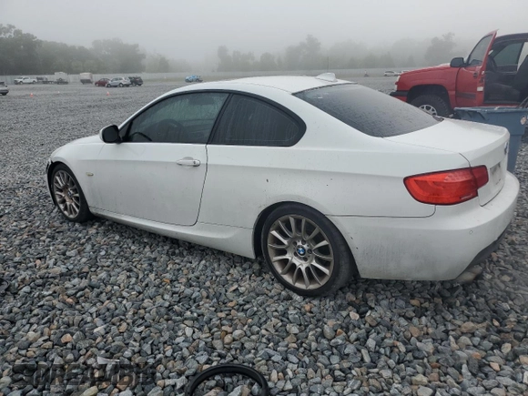 2013 BMW 3 Series 328i with VIN WBAKE3C51DE771219, listed as a Copart auction lot 50423125 with 205,379 mi miles and Salvage Title. Bid and sale history available at DreamBid. Image 2.