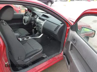 2009 Ford Focus SE with VIN 1FAHP32N79W238243, listed as a IAAI auction lot 42041530 with 191,620 mi miles. Bid and sale history available at carsss.com. Image 5.