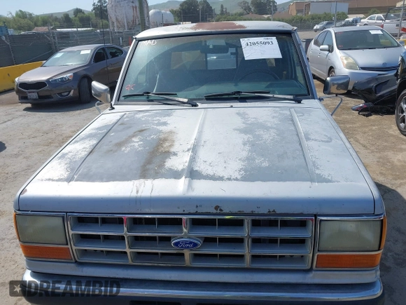 1991 Ford Ranger Splash z VIN 1FTCR14UXMPA11218, wystawiony jako IAAI lot #42055093 z przebiegiem 277 374 mil mil oraz . Historia ofert i sprzedaży dostępna na DreamBid. Obrazek 6.