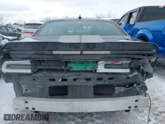 2017 Dodge Challenger SXT Plus z VIN 2C3CDZAG1HH535125, wystawiony jako IAAI lot #41611589 z przebiegiem 56 588 mil mil oraz . Historia ofert i sprzedaży dostępna na DreamBid. Obrazek 17.
