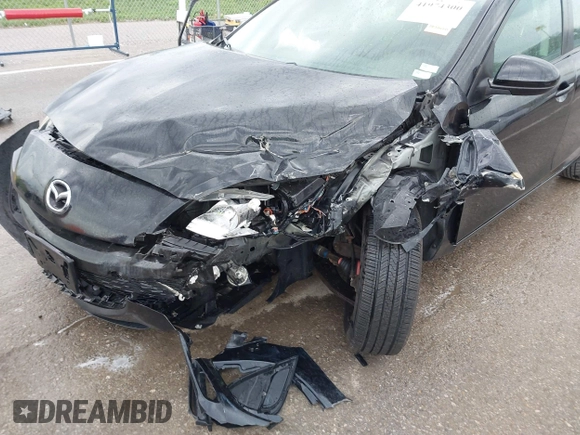 2011 Mazda 3 i Sport with VIN JM1BL1UFXB1442981, listed as a IAAI auction lot 41974300 with 112,601 mi miles. Bid and sale history available at carsss.com. Image 6.