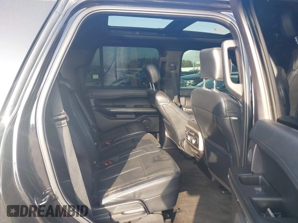2019 Ford Expedition XLT with VIN 1FMJU1JT9KEA16156, listed as a IAAI auction lot 41472260 with 154,097 mi miles and . Bid and sale history available at DreamBid. Image 8.