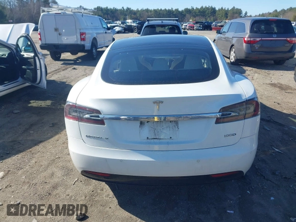 2017 Tesla Model S 100D with VIN 5YJSA1E22HF219352, listed as a IAAI auction lot 41831322 with 97,516 mi miles and . Bid and sale history available at DreamBid. Image 16.