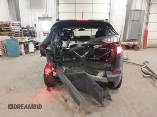 2019 Jeep Cherokee Latitude with VIN 1C4PJLCB7KD175755, listed as a IAAI auction lot 40954585 with 88,583 mi miles. Bid and sale history available at carsss.com. Image 6.