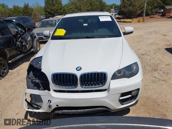 2014 BMW X6 xDrive35i with VIN 5UXFG2C53E0C44047, listed as a IAAI auction lot 42057685 with 145,912 mi miles. Bid and sale history available at carsss.com. Image 12.
