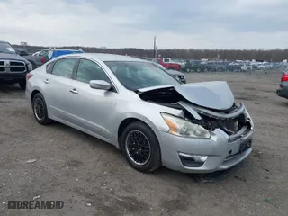 2015 Nissan Altima 2.5 with VIN 1N4AL3AP5FC298843, listed as a IAAI auction lot 41716192 with 72,041 mi miles. Bid and sale history available at carsss.com. Image 1.
