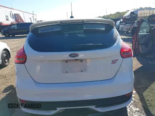 2017 Ford Focus ST with VIN 1FADP3L94HL214904, listed as a IAAI auction lot 40544868 with 77,098 mi miles and . Bid and sale history available at carsss.com. Image 17.