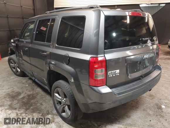 2015 Jeep Patriot Latitude z VIN 1C4NJRFB4FD409149, wystawiony jako IAAI lot #42268239 z przebiegiem 107 145 mil mil oraz . Historia ofert i sprzedaży dostępna na DreamBid. Obrazek 3.