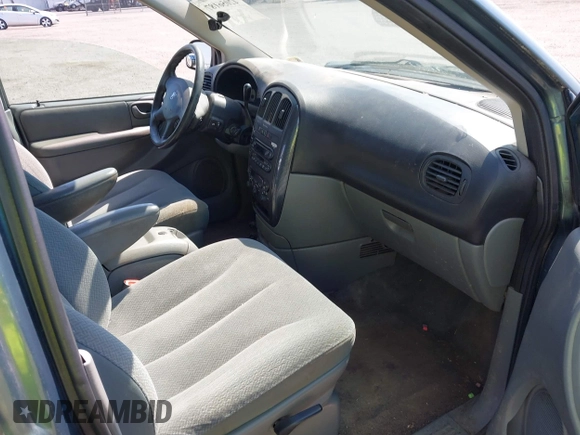 2005 Dodge Caravan SXT with VIN 2D8GP44L55R278834, listed as a IAAI auction lot 42056187 with 284,725 mi miles and . Bid and sale history available at DreamBid. Image 5.