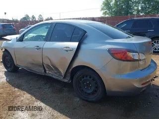 2013 Mazda 3 i SV z VIN JM1BL1TF6D1730226, wystawiony jako IAAI lot #42050567 z przebiegiem Nie podano mil oraz . Historia ofert i sprzedaży dostępna na DreamBid. Obrazek 3.