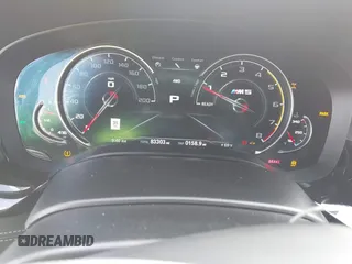 2019 BMW M5 z VIN WBSJF0C51KB447804, wystawiony jako IAAI lot #41848760 z przebiegiem 83 303 mil mil oraz . Historia ofert i sprzedaży dostępna na DreamBid. Obrazek 7.