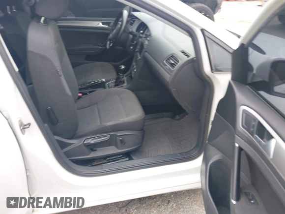 2016 Volkswagen Golf SportWagen S with VIN 3VWA17AU6GM520199, listed as a IAAI auction lot 41339000 with 158,190 mi miles. Bid and sale history available at carsss.com. Image 5.
