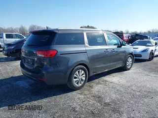 2018 Kia Sedona LX with VIN KNDMB5C18J6397114, listed as a IAAI auction lot 41273916 with 78,599 mi miles. Bid and sale history available at carsss.com. Image 4.