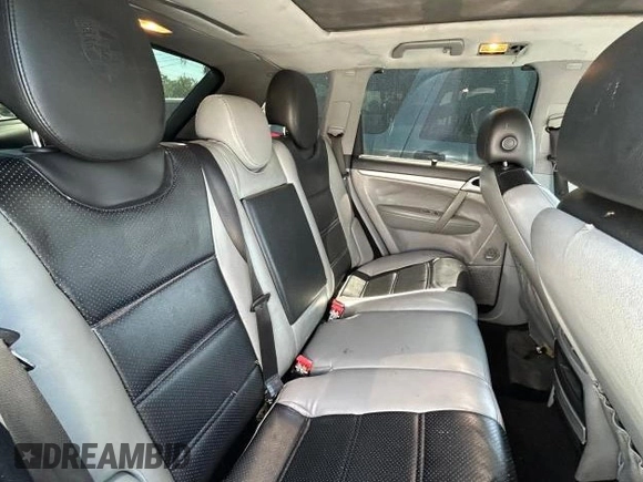 2006 Porsche Cayenne S z VIN WP1AB29PX6LA69097, wystawiony jako Copart lot #52021455 z przebiegiem 148 871 mil mil oraz Szkoda całkowita • Salvage title. Historia ofert i sprzedaży dostępna na DreamBid. Obrazek 6.