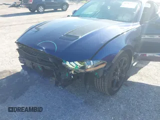 2019 Ford Mustang GT z VIN 1FA6P8CF5K5180706, wystawiony jako IAAI lot #42763920 z przebiegiem 73 915 mil mil oraz . Historia ofert i sprzedaży dostępna na DreamBid. Obrazek 18.