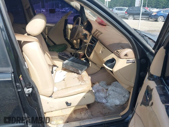 2001 Mercedes-Benz M 320/430/500 with VIN 4JGAB72E91A258881, listed as a IAAI auction lot 42685193 with Not provided miles and . Bid and sale history available at DreamBid. Image 5.