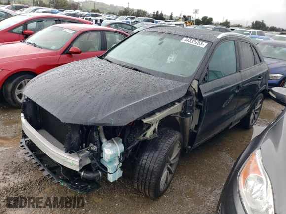 2018 Audi Q3 Premium with VIN WA1ECCFS9JR033593, listed as a Copart auction lot 44332253 with 42,362 mi miles. Bid and sale history available at carsss.com. Image 1.