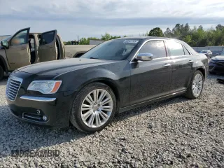 2014 Chrysler 300 C z VIN 2C3CCAET0EH119316, wystawiony jako Copart lot #53547765 z przebiegiem 66 075 mil mil oraz Czysty tytuł • Clean title. Historia ofert i sprzedaży dostępna na DreamBid. Obrazek 1.
