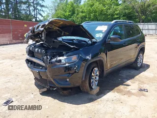 2020 Jeep Cherokee Latitude Plus with VIN 1C4PJLLB1LD620279, listed as a IAAI auction lot 39403583 with 84,621 mi miles. Bid and sale history available at carsss.com. Image 17.