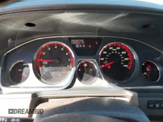 2014 GMC Acadia Denali z VIN 1GKKRTKD9EJ167320, wystawiony jako Copart lot #46899175 z przebiegiem 128 664 mil mil oraz Szkoda całkowita • Salvage title. Historia ofert i sprzedaży dostępna na DreamBid. Obrazek 9.