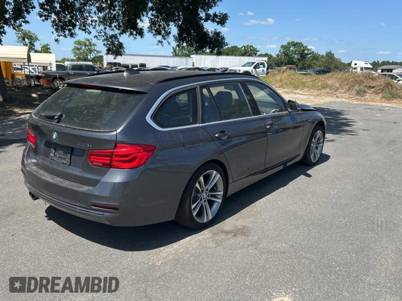 2017 BMW 3 Series 330i xDrive with VIN WBA8K3C38HA022948, listed as a Copart auction lot 55524325 with 34,232 mi miles and Clean Title. Bid and sale history available at carsss.com. Image 4.