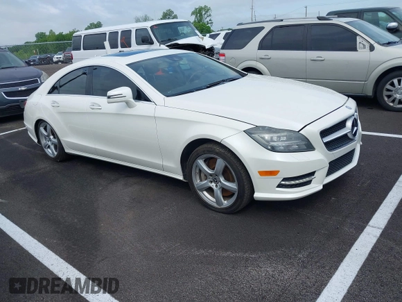 2013 Mercedes-Benz CLS-Class CLS 550 with VIN WDDLJ7DB2DA062813, listed as a IAAI auction lot 42124837 with 138,345 mi miles. Bid and sale history available at carsss.com. Image 1.