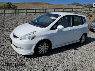 2007 Honda Fit Sport with VIN JHMGD38677S031692, listed as a Copart auction lot 61406615 with 103,517 mi miles and Salvage title. Bid and sale history available at DreamBid. Image 1.