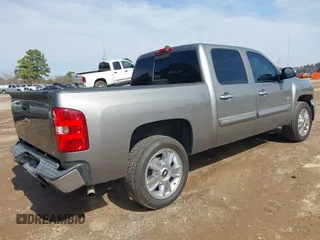 2013 Chevrolet Silverado 1500 LT with VIN 3GCPCSE04DG133517, listed as a IAAI auction lot 41580539 with 126,310 mi miles and . Bid and sale history available at DreamBid. Image 4.
